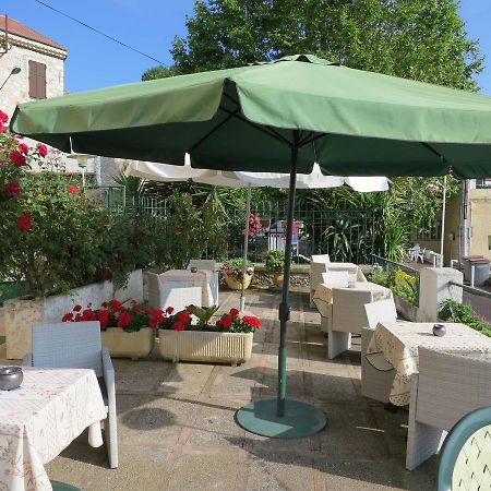 Hostellerie Aspremont Екстериор снимка