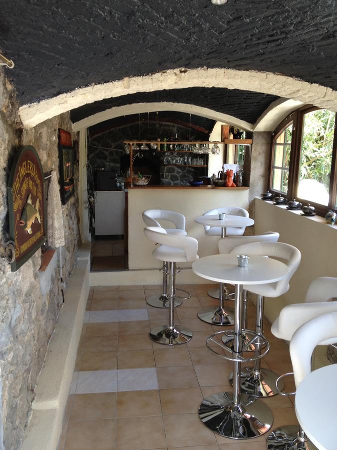 Hostellerie Aspremont Екстериор снимка